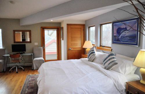 Risingwater Newly Listed Stunning Home with 150-Foot Beachfront in the Finger Lakes - Foto 36