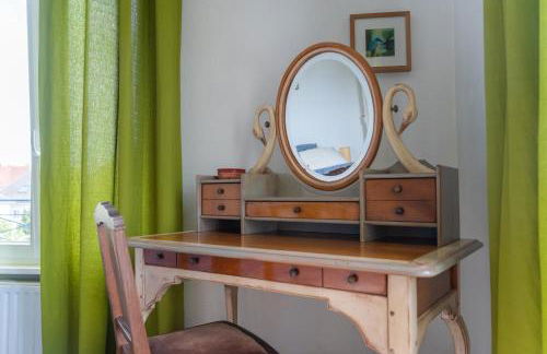 Colmar Friends and Familly guest home - ALL INCLUSIVE - COLMAR Gare - Jardin - Combles et Vous - Foto 5