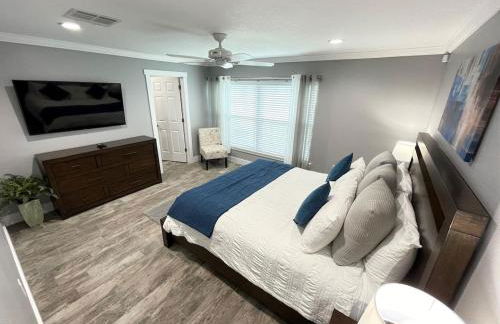 Phenomenal 7BR 4 Master Suites Southeast Pool Hot Tub Gas BBQ 2 Miles to Disney - Foto 19