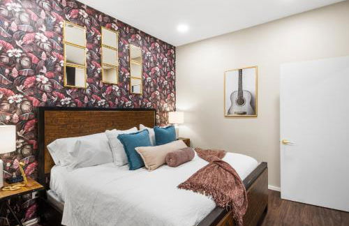 King Bed,Pet Friendly,Steps To Broadway,Park Free - Foto 16