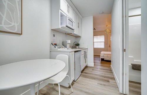 Walk to Main Ave and Soap Lake! Pet-Friendly Studio - Foto 11