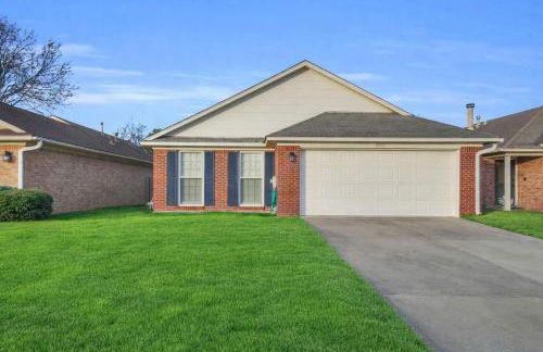 Spacious 4BR Family Home with Game Room - Foto 25
