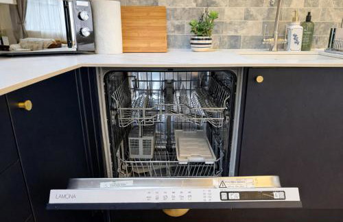 The Old Borough Library - Staffordshire - Photo 32