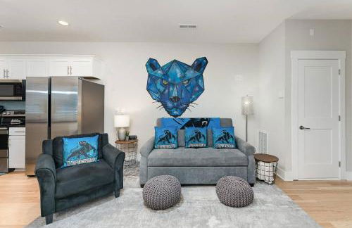 Queen City's Den Uptown - Photo 9