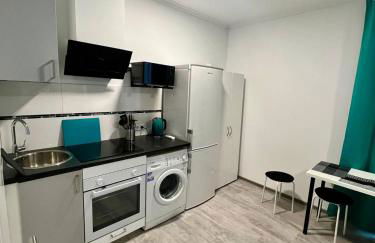 Neuwertiges Apartment mit schnellem WLAN, Netflix, Glasfaser, Kostenlose Privatparkplatz auch für Transporter geeignet R25 - Foto 8