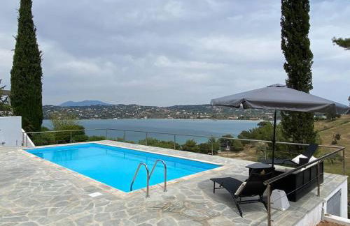 RETREAT VILLA BY THE SEA WITH POOL IN PORTO HELI - Foto 27