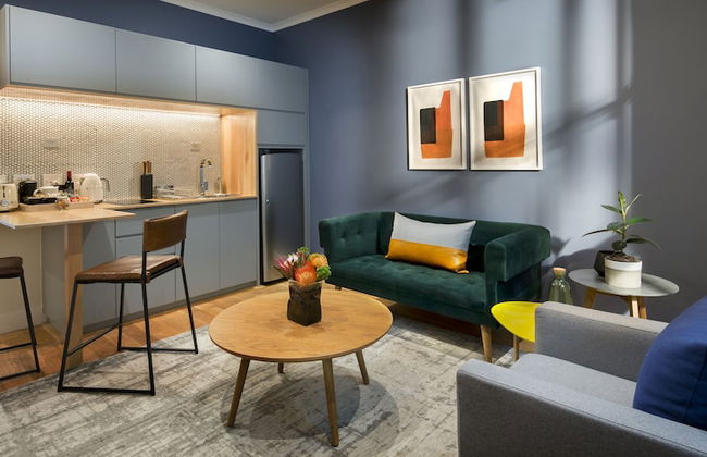 More Quarters Hotel - Photo 13