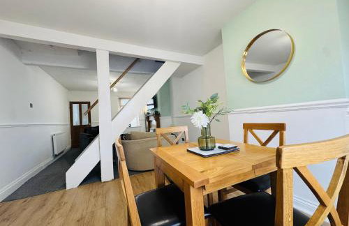 Bolton Terrace - 2 Bedrooms - Sleeps 4 - Photo 26