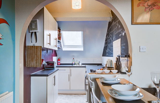 Entire Artistic Open-plan Top Floor Apartment - Foto 7