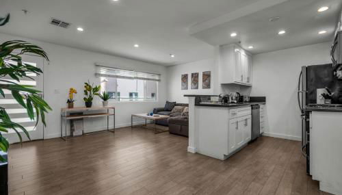 Chic Large 1-Bedroom in Hollywood 10 Min Away From Downtown LA - Foto 2