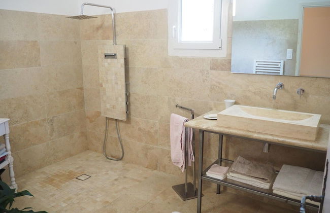 Holiday Home in Villes-sur-auzon With Pool - Foto 12