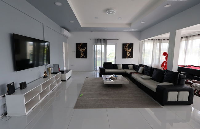 Luxury 5BD Loft in Prime Location - Foto 13