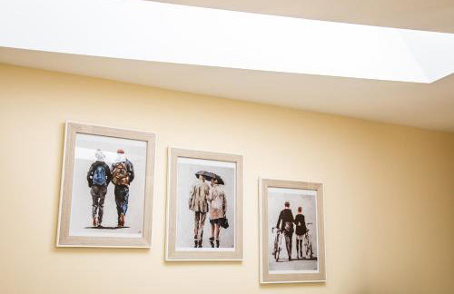 Buxton centre cosy cottage with free secure parking - Foto 19