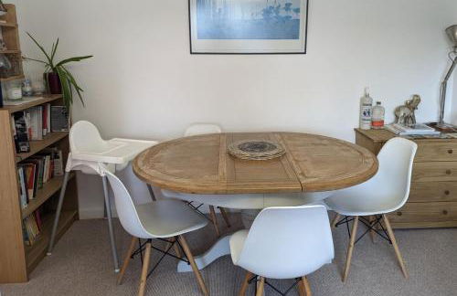 2 Bed Cottage - Sleeps 4 - Garden, Pets, Wifi - Foto 12