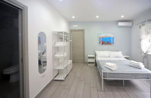 Dimora di Antonietta Room - near Train Station & Wi-Fi - Foto 7