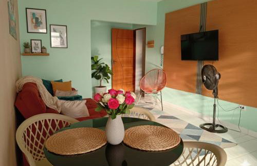 Apartamento Mobiliado no Centro Comercial - Foto 1