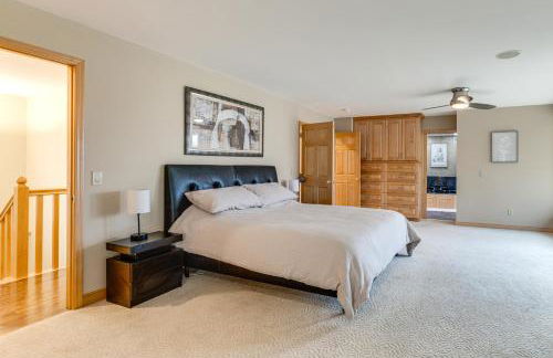 Luxe Long Lake Estate! Courts, Pool and Game Room - Foto 24