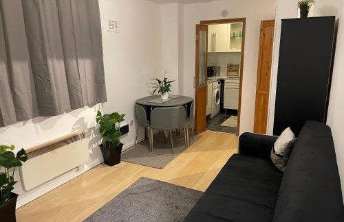 Cosy Flat behind a CreekBeach in Grays - Foto 18