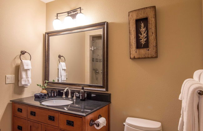 Sunriver by Avantstay Cozy Mountain Home w/ Indoor Pool and Hot Tub - Foto 23