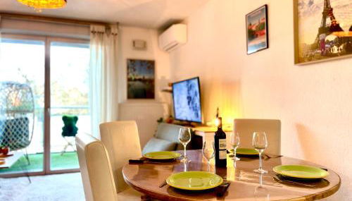 Bel Appart avec 2 chambres - Parking et Clim - Métro Argoulets - Foto 3