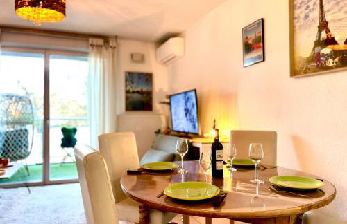 Bel Appart avec 2 chambres - Parking et Clim - Métro Argoulets - Photo 3