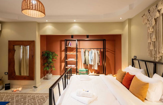 Xuru Stays I Play Foosball & Do Yoga - 1 BR Apt. 5 Min To Airport - Foto 1