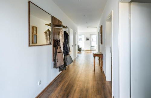 Hangar 19 Superior Apartment mit Terrasse und Garten H1W2 - Foto 21