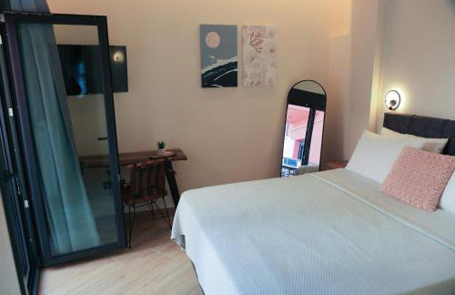 Charis Beyond the Castle - Foto 28