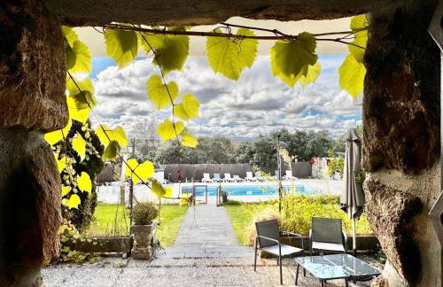 Farmhouse Apartment with Pool - Foto 35