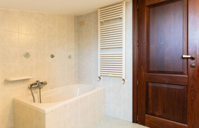 2 bedroom Apartment in Diano Castello with swimming pool and garden - Photo 15