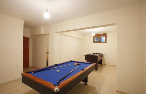 Irida beachfront Villa for 12 steps to amenities - Foto 15