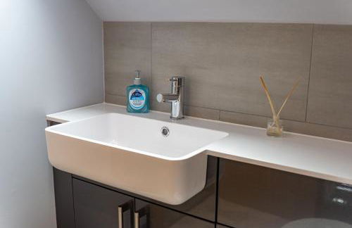 The Annexe, Luxury Property with Hot Tub at Pitilie Pods - Foto 12