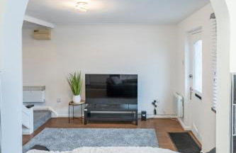 A lovely modern comfortable one bedroom house - Pass the Keys - Foto 10