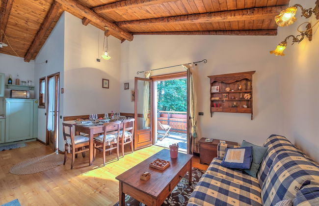 Magic Woodland Escape Lake View - Photo 9