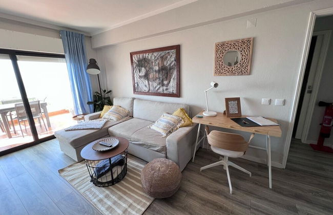 Sunny Ocean View Apartment With Swimming Pool - Foto 6