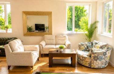 North London A spacious 7 bedroom house accommodating up to 18 people complete with own gym and table tennis - Foto 21