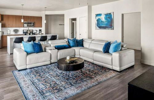 Gorgeous 2BD 2BA Pool,Gym,Htub near Convention Ctr - Foto 10