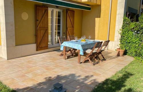 Bajo con Jardin y Piscina! - Foto 10