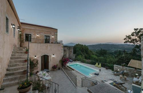 Butterfly, a historical villa with pool & hot tub! - Foto 50