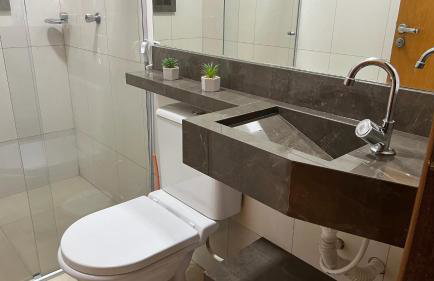 Linda casa em condomínio fechado - Foto 8