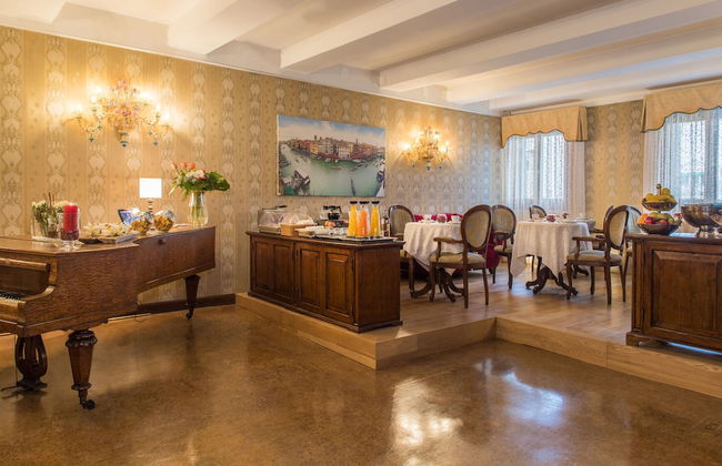 Palazzo Bembo - Exclusive Accommodation - Photo 35