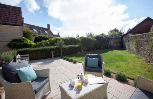 Charming Country House Nr Bath - Photo 51