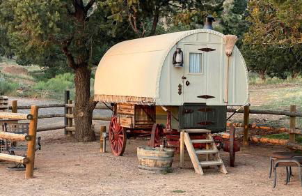 Shepherds Camp Wagon Near Capitol Reef National Park - Foto 5