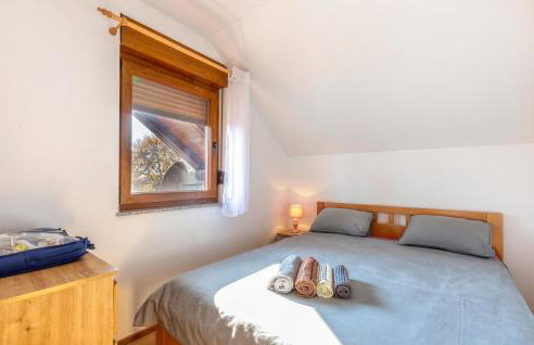 Amazing Home In Perusic With Sauna - Foto 33
