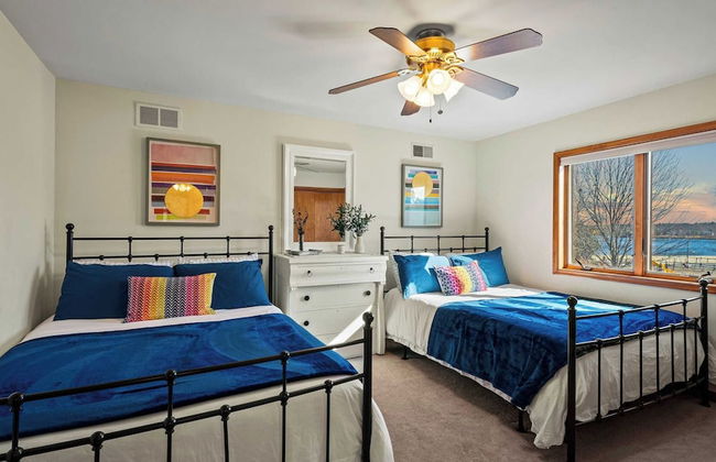 Lake View Retreat Avantstay Entertainer's Home Yard, Deck, Game Room - Foto 30