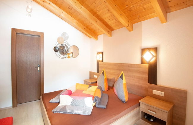 Beautiful Holiday Apartment in Umhausen With two Balconies - Foto 8