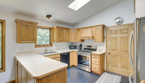 Secluded Wautoma Home with Fire Pit! - Foto 2