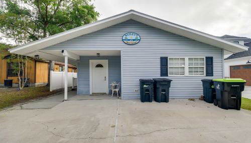 Walk to Atlantic Beach Family Gem with Fenced Yard - Foto 5