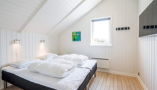 8 Person Holiday Home in Blavand - Foto 4, Habitación