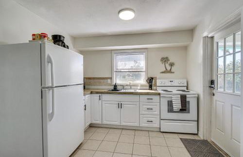 1 Mi to Boat Ramp Bokeelia Home with Screened Patio - Foto 6